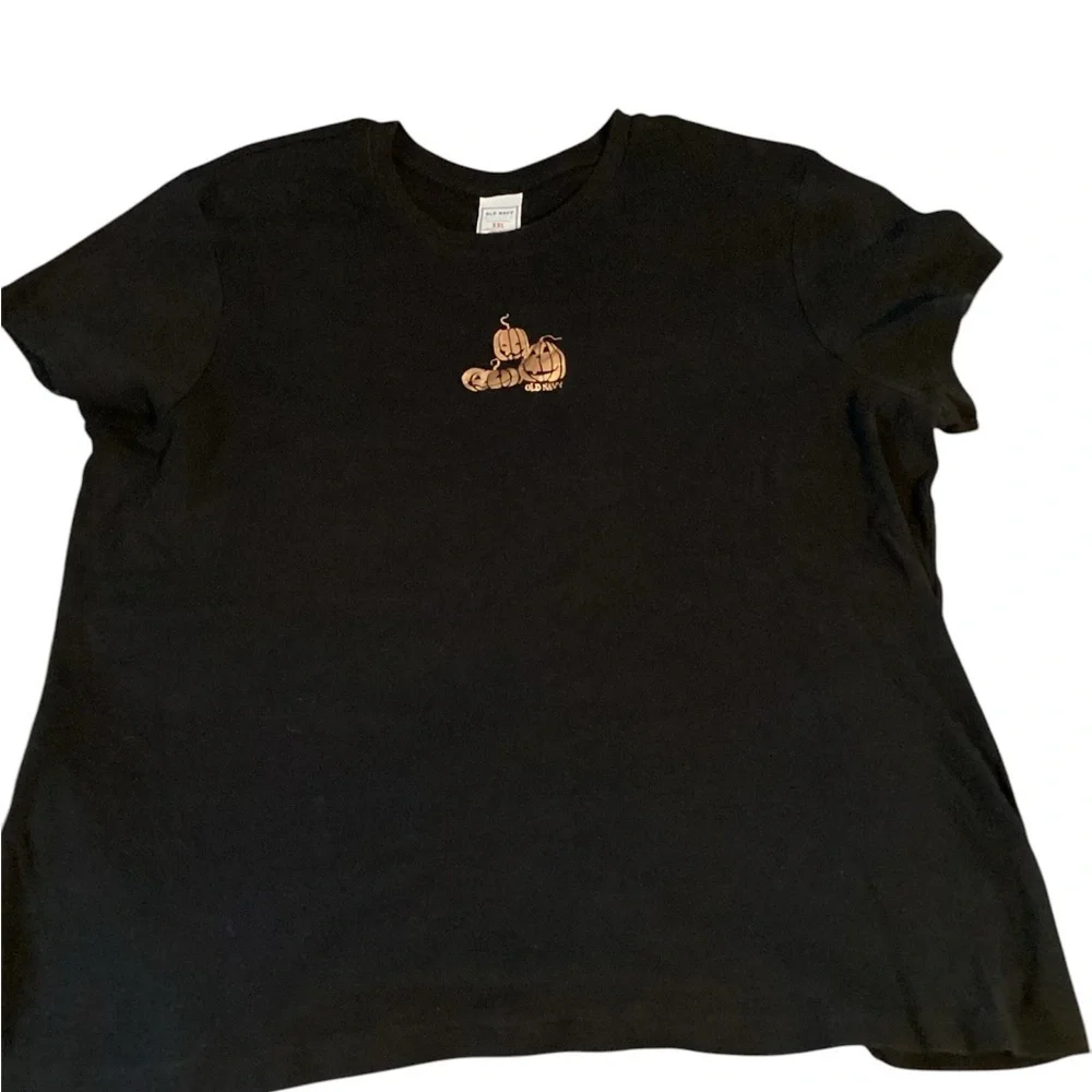 #124 Old Navy Black Short Tee w/ copper foil accent pumpkin Graphic size XXL